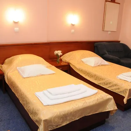 Norcev Hotel 3*